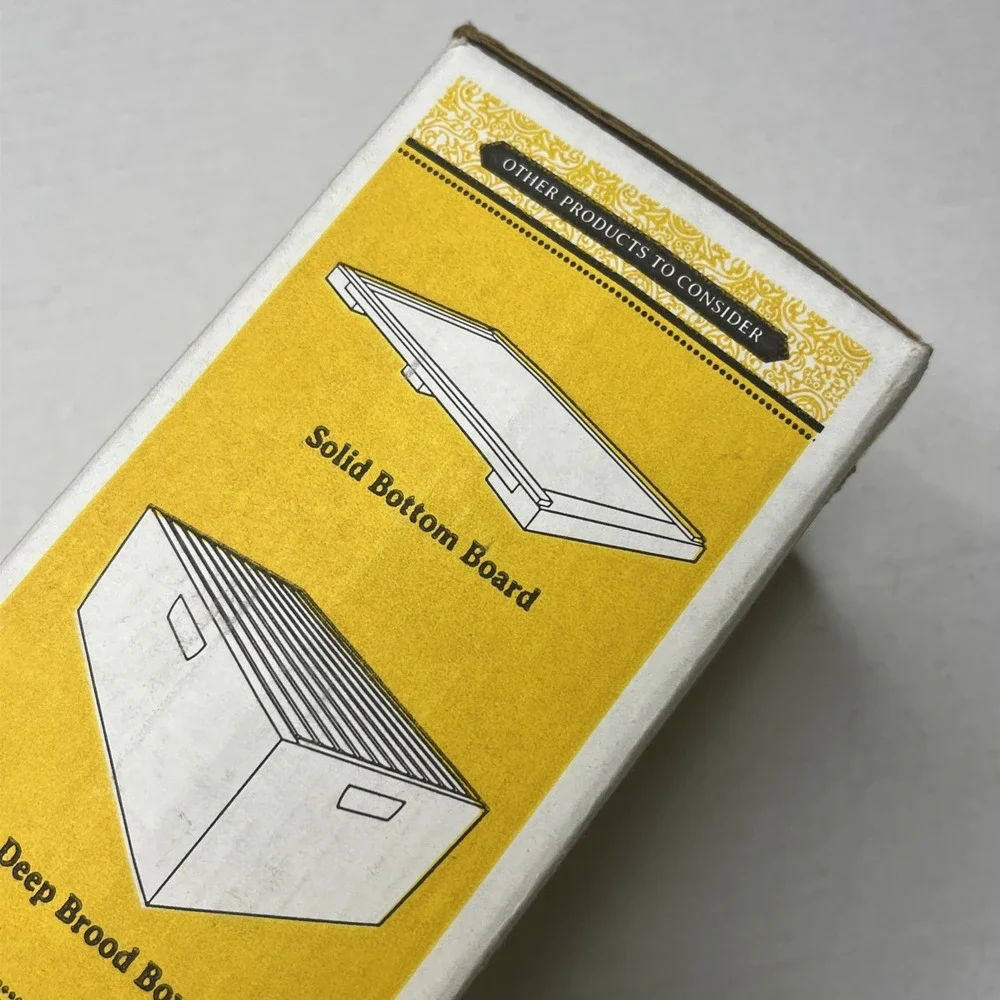 Harvest Lane Honey 1 Qt. Beehive Entrance Feeder FEEDBBG-102 Harvest Lane Honey